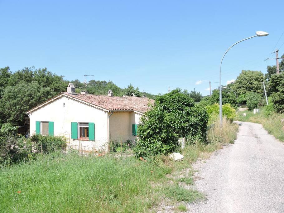 Chateaudouble : Appartement Au Calme Екстериор снимка